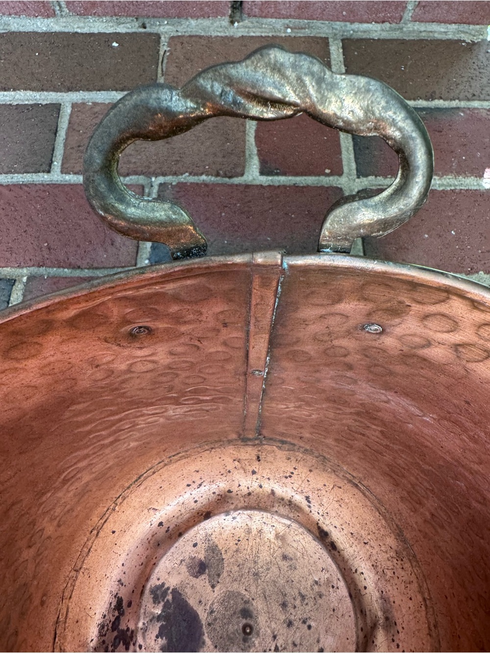 Antique Hammered Copper Helmet Coal Scuttle Brass Lion Head Fireplace Bucket - Picture 10 of 16